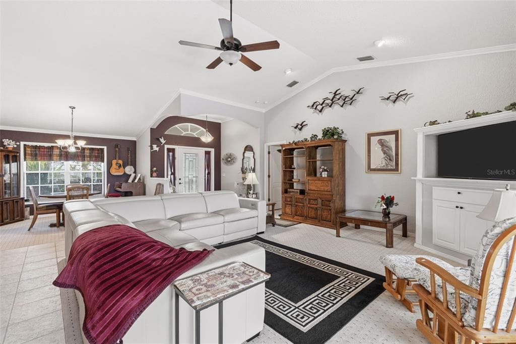 175 MARACAL WAY photo 12