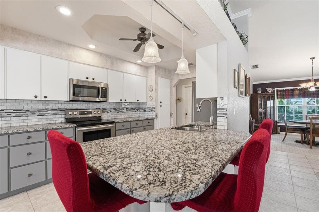 175 MARACAL WAY photo 19