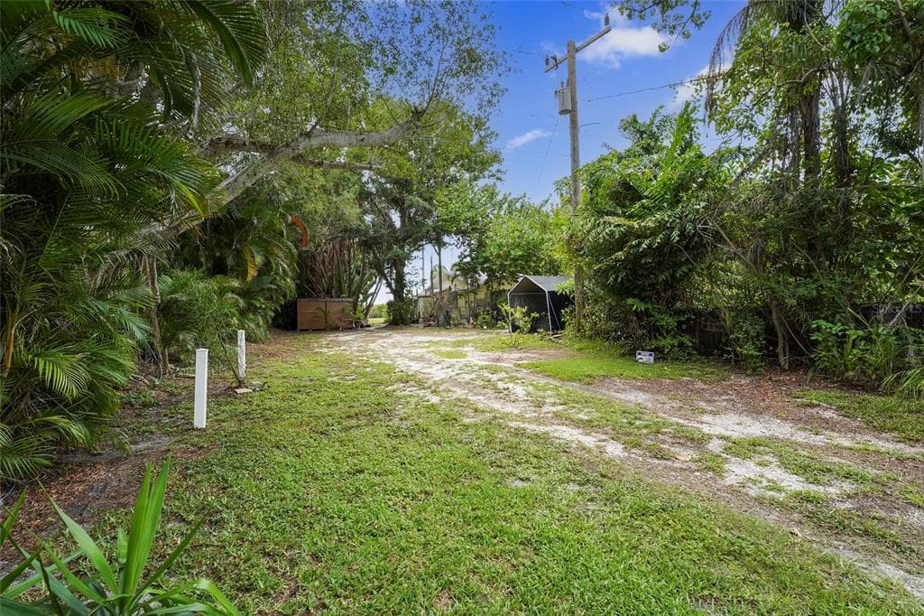 7538 WESTMORELAND DRIVE photo 12