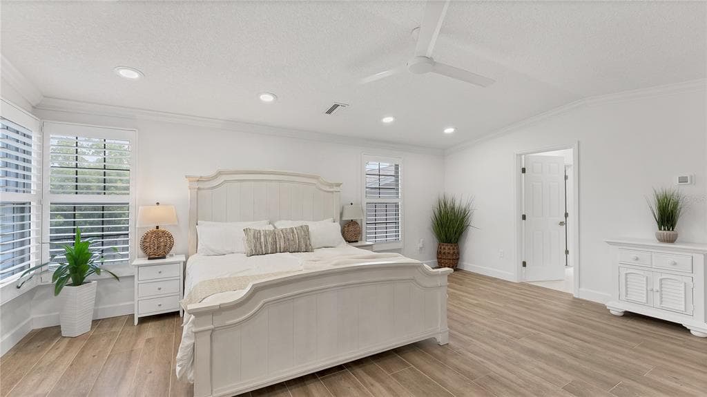 5623 HULL COURT photo 24