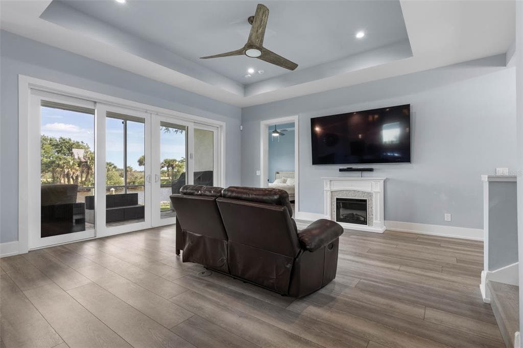121 SEASIDE POINT photo 10