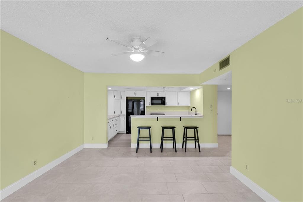 1480 GULF BOULEVARD 712 photo 17