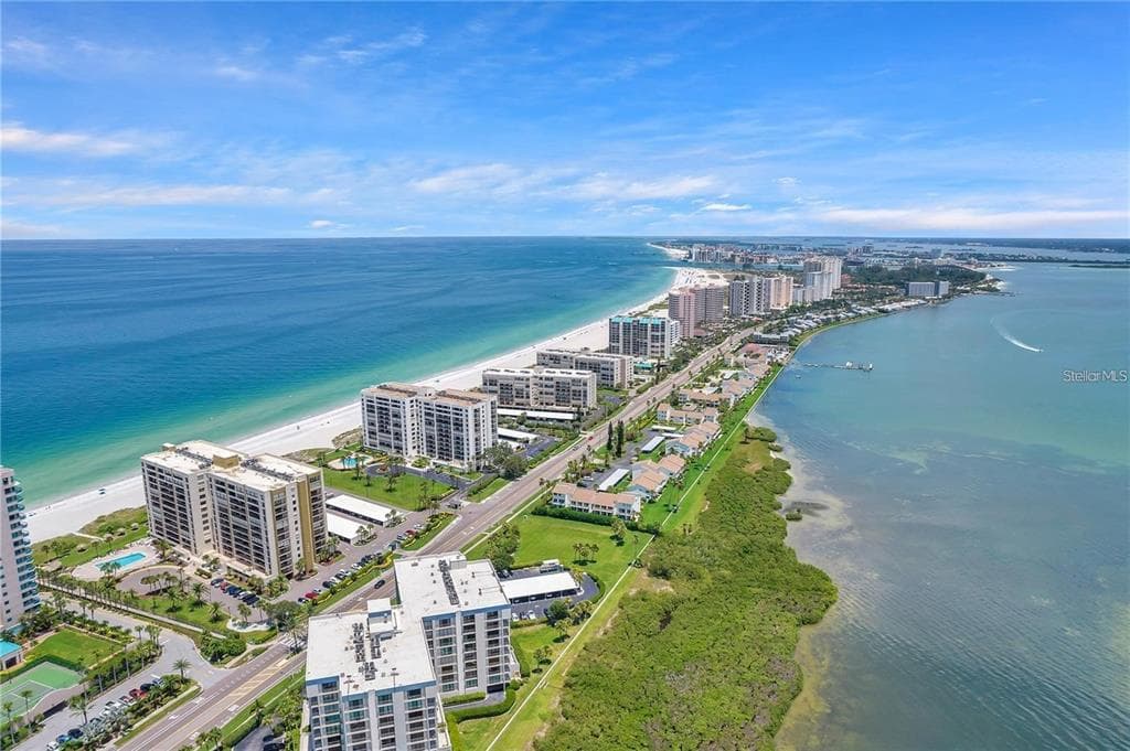 1480 GULF BOULEVARD 712 photo 3