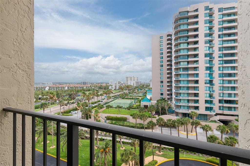 1480 GULF BOULEVARD 712 photo 15