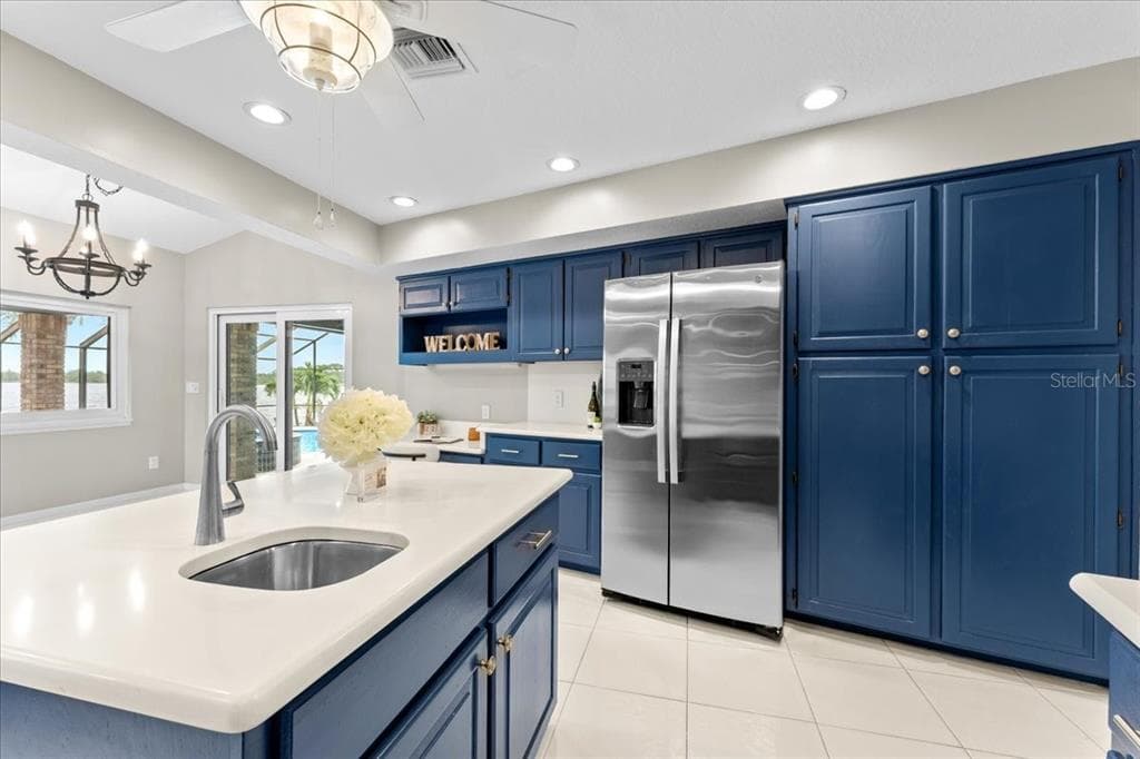 1589 MARY LANE photo 23