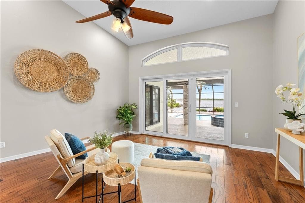 1589 MARY LANE 5