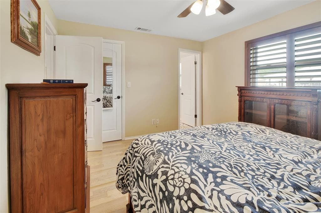 1610 JUNO TRAIL photo 17