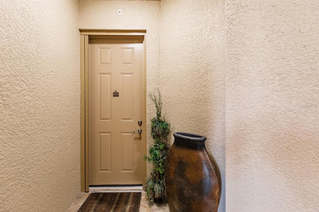 88 VIVANTE BOULEVARD 205 photo 3