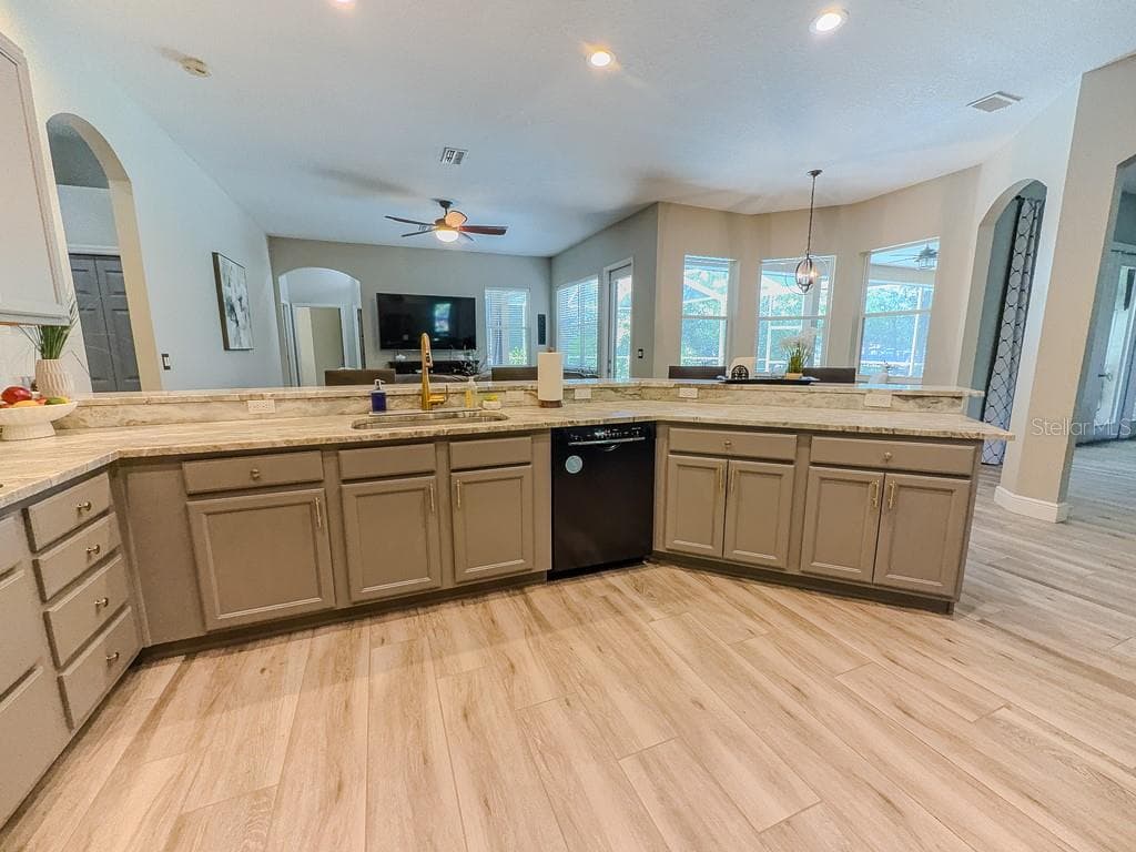 5852 CACHETTE DE RIVIERA COURT photo 23