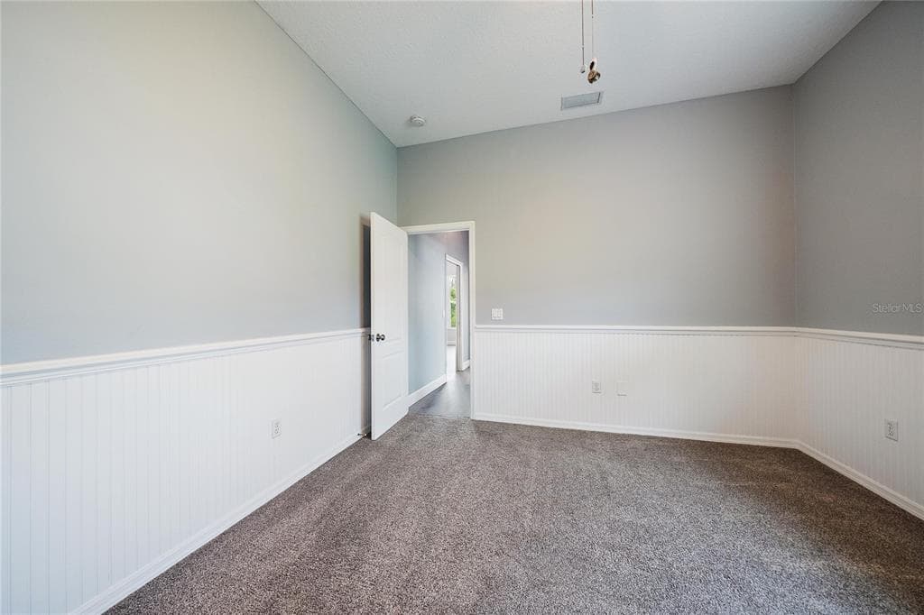 1052 EPPINGER DRIVE photo 18