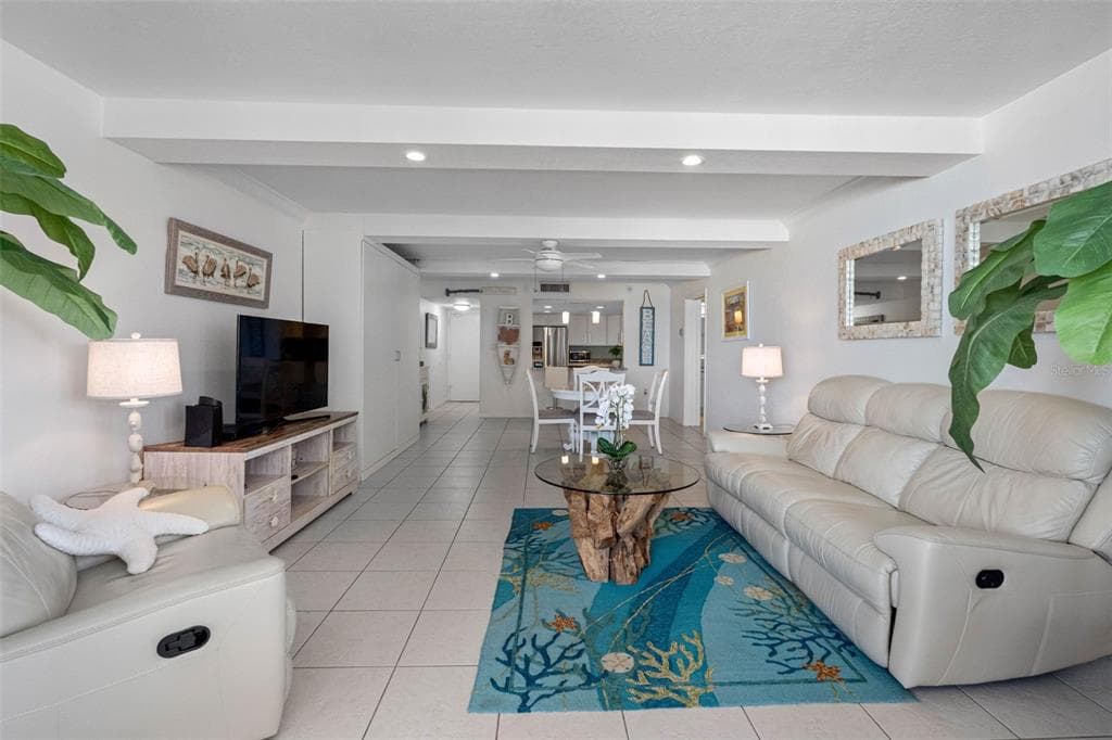 17920 GULF BOULEVARD 302 photo 11
