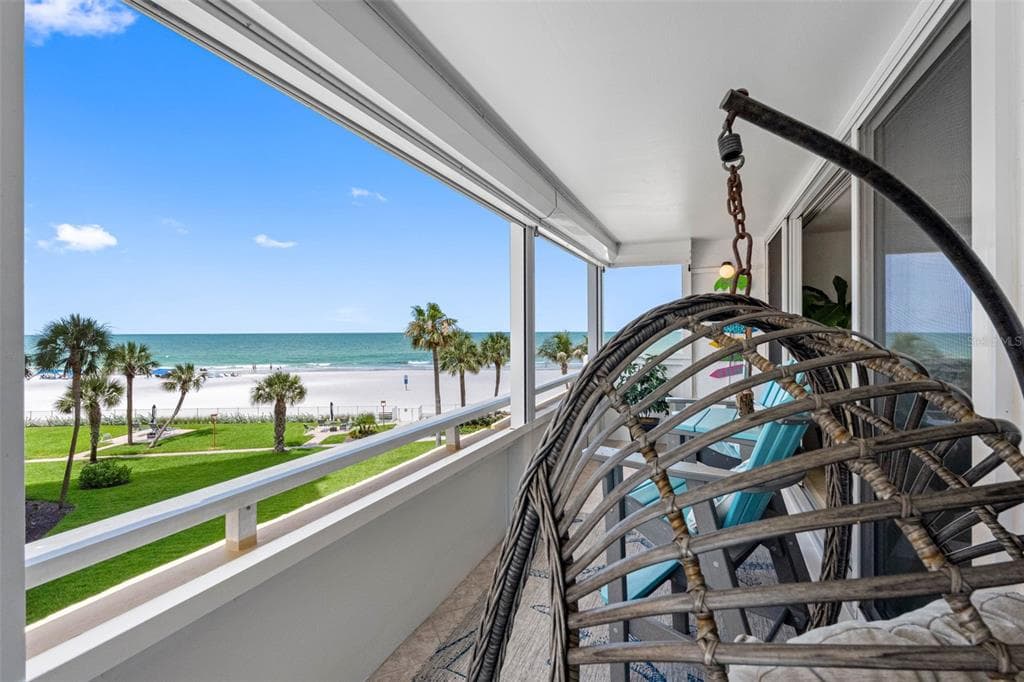 17920 GULF BOULEVARD 302 photo 21