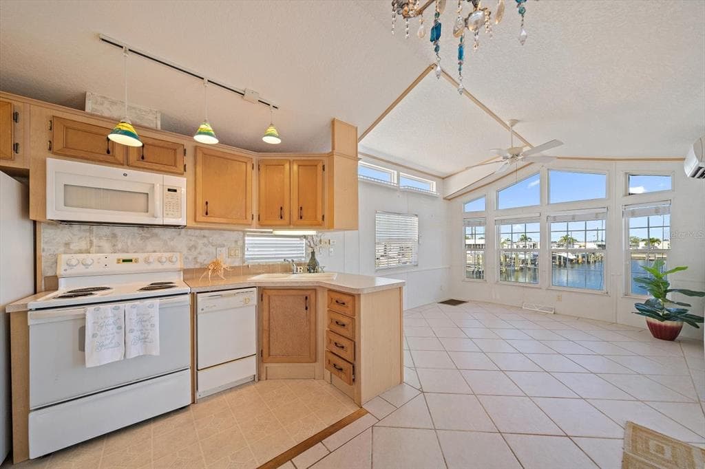 108 BAHIA DRIVE photo 10