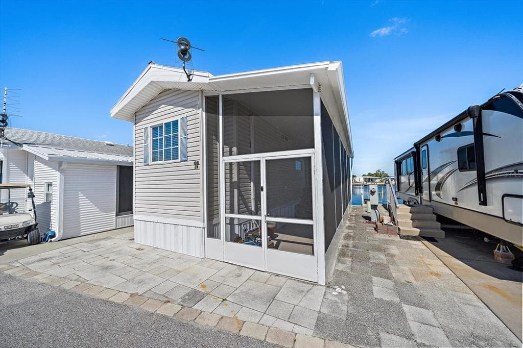 108 BAHIA DRIVE 4