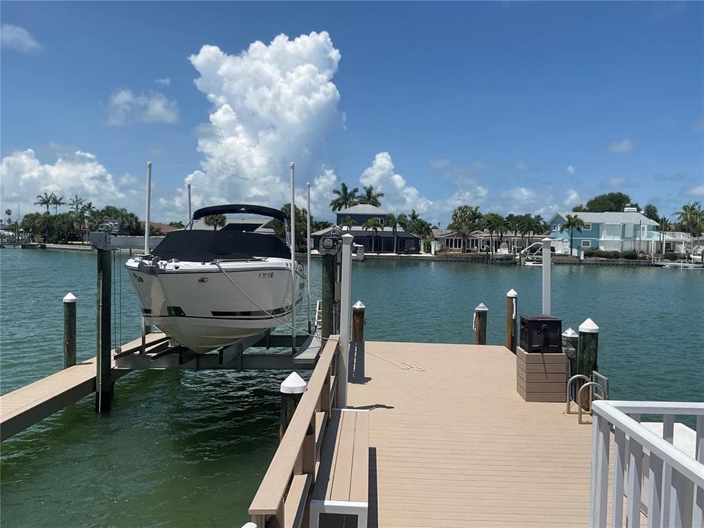 311 S ISLE DRIVE 4