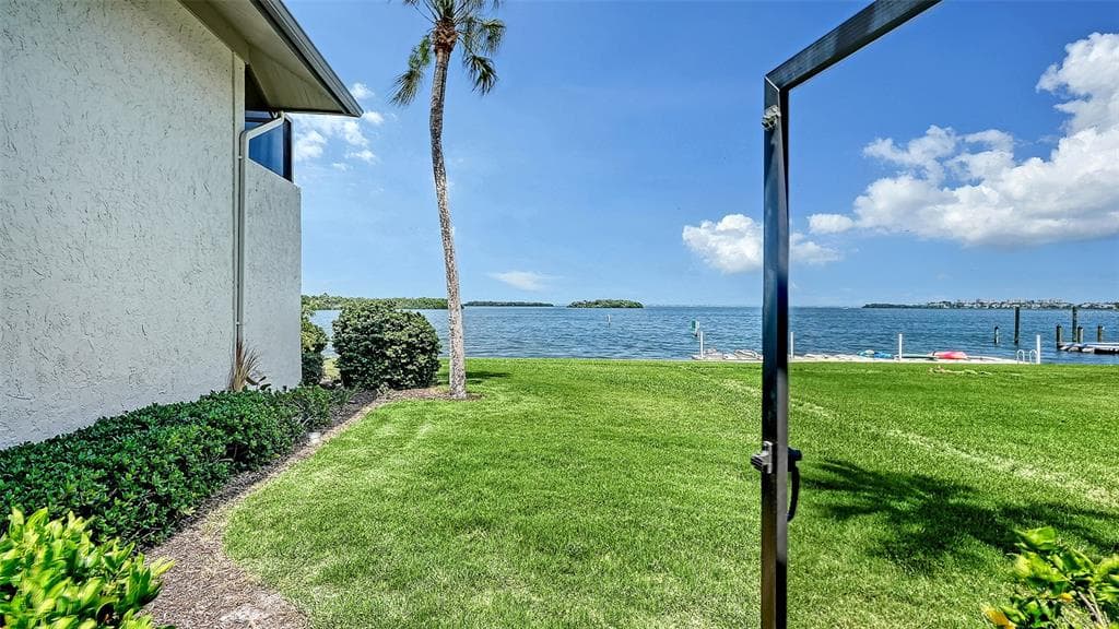 4234 GULF OF MEXICO DRIVE M1 photo 20