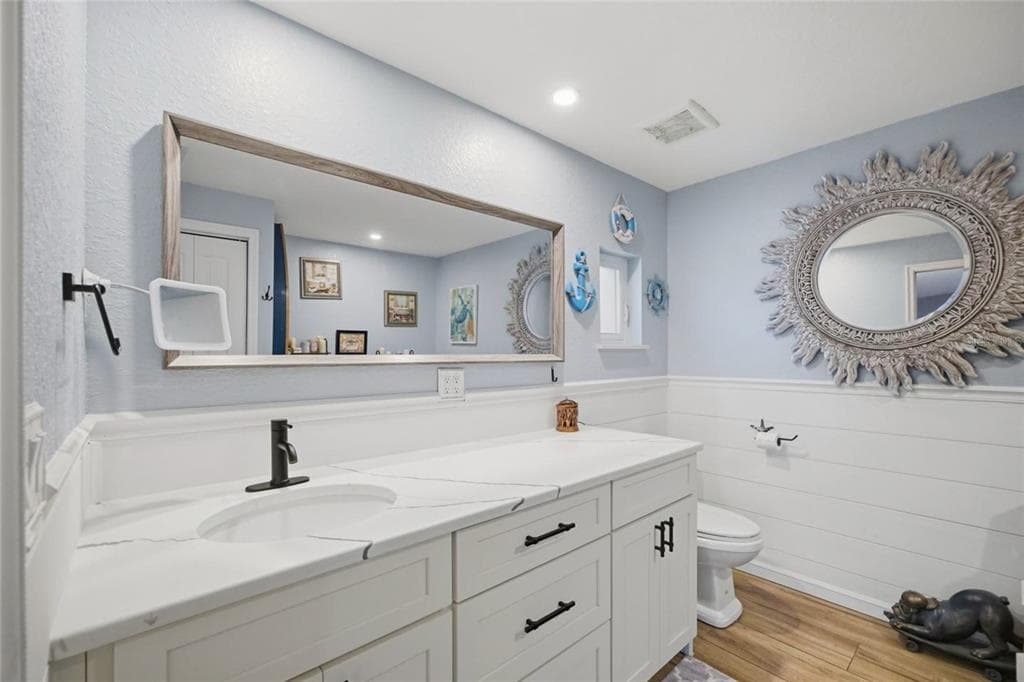 8211 HAYWARD LANE photo 21