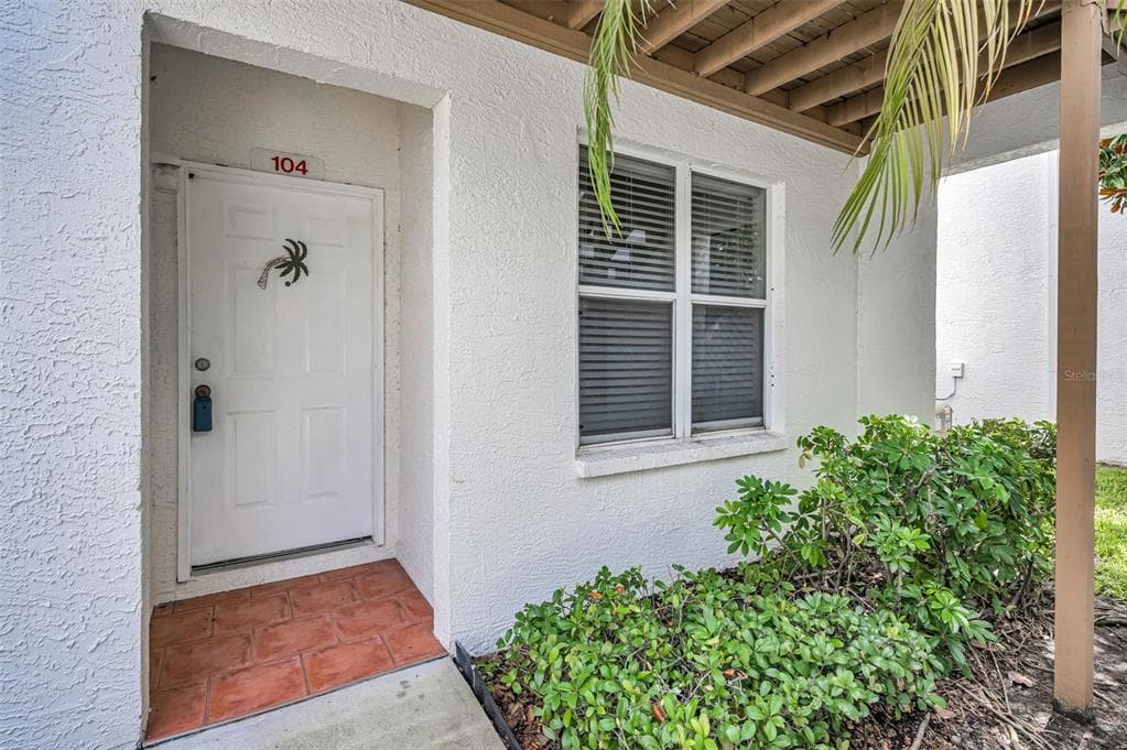 1400 WATER VIEW DRIVE W 104 photo 4