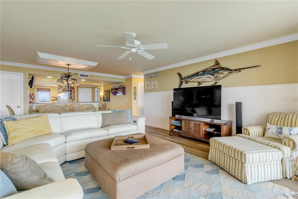 257 MINORCA BEACH WAY 406 photo 17