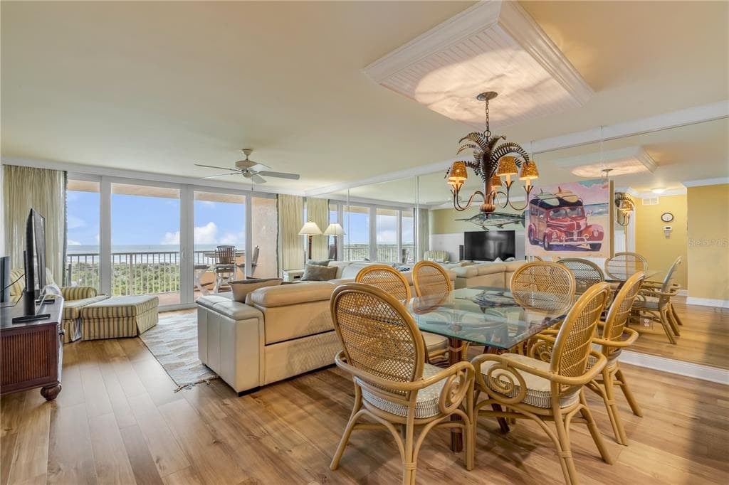 257 MINORCA BEACH WAY 406 photo 12