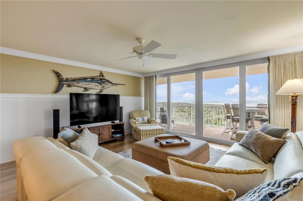 257 MINORCA BEACH WAY 406 photo 15