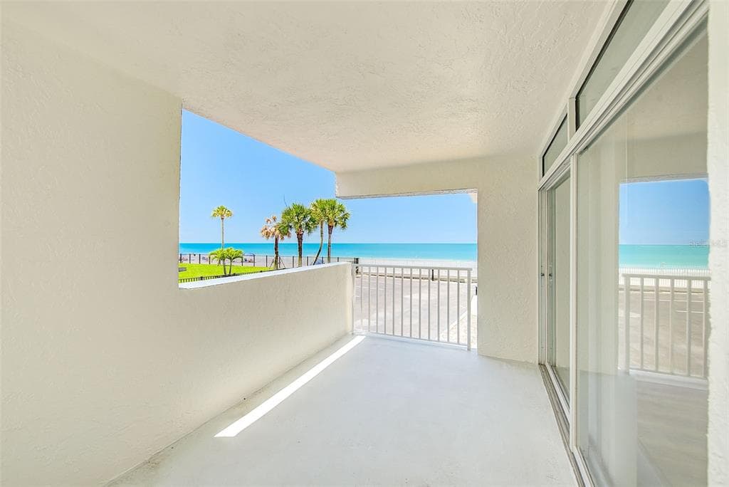16308 GULF BOULEVARD 103 photo 2