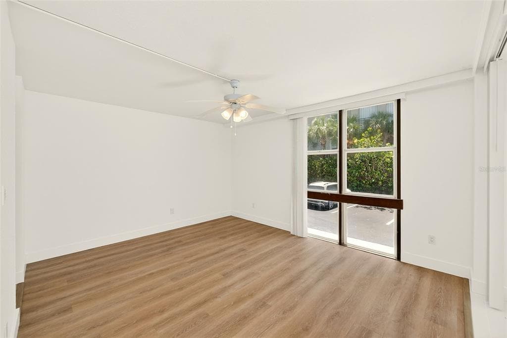 16308 GULF BOULEVARD 103 photo 13