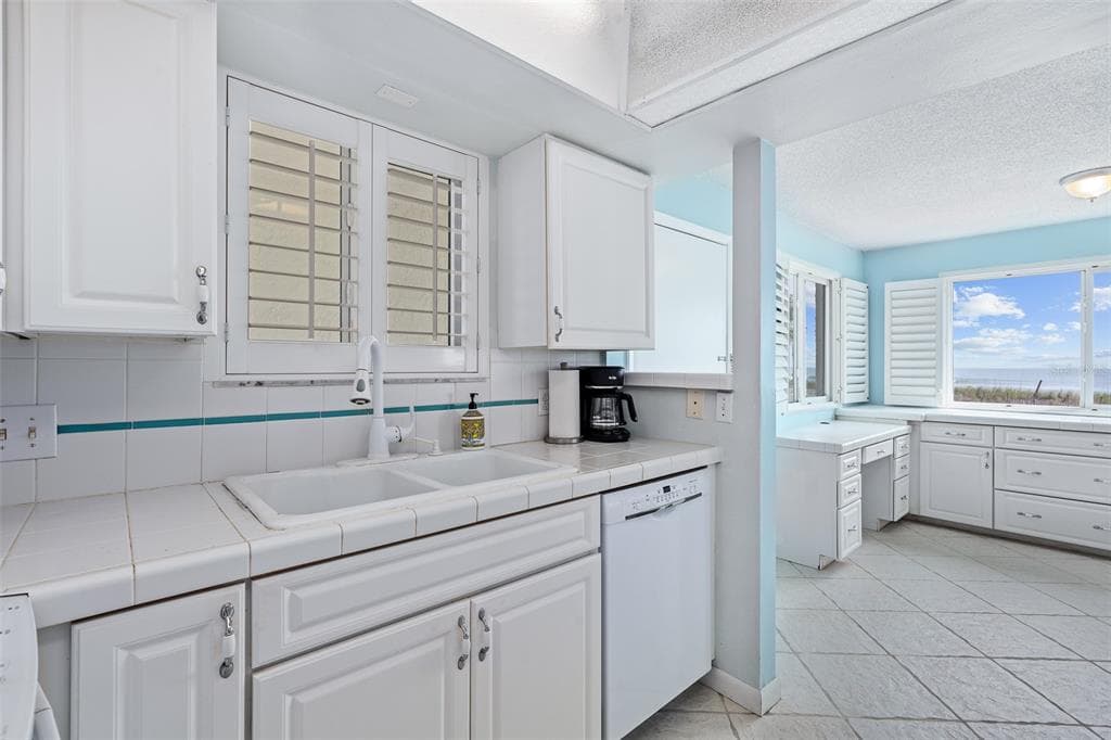 3510 S OCEAN SHORE BOULEVARD 112 photo 22