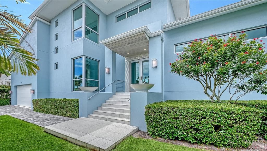 705 JUNGLE QUEEN WAY 5