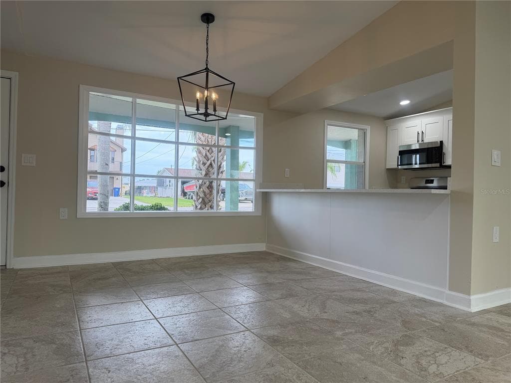 13423 SUSAN DRIVE photo 6