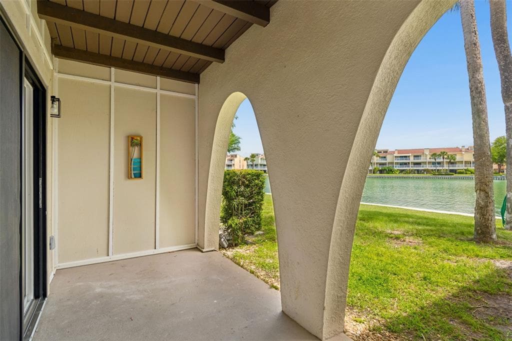 552 PLAZA SEVILLE COURT 97 photo 24