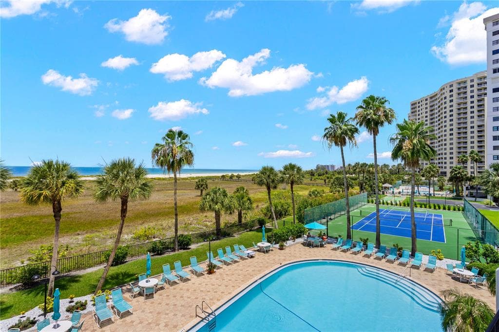 1250 GULF BOULEVARD 302 photo 20