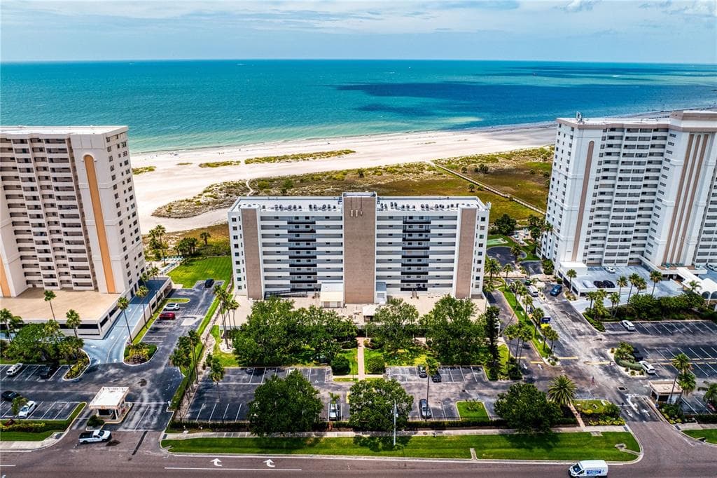 1250 GULF BOULEVARD 302 photo 9
