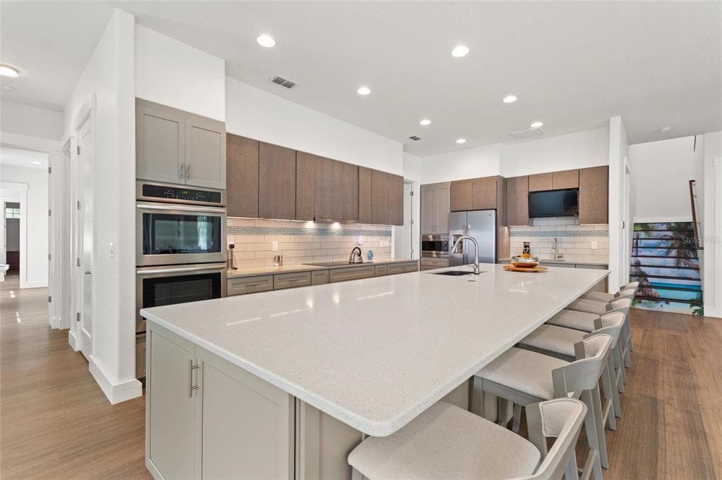 381 NOLANE LANE 3