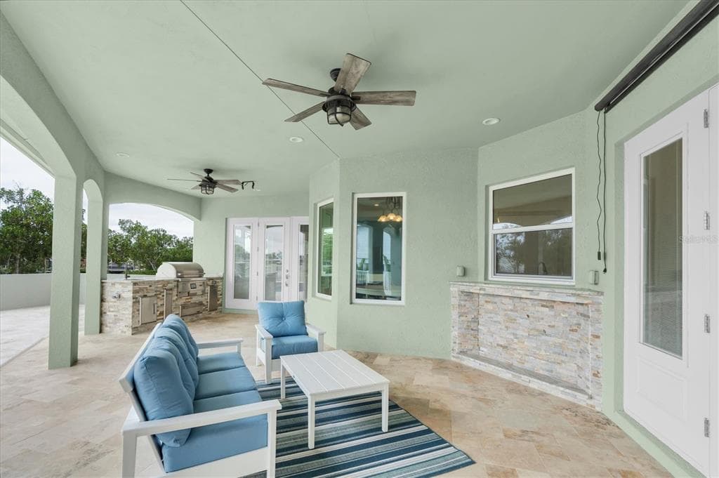 811 BIRDIE WAY photo 23