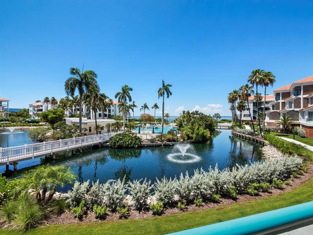 350 GULF OF MEXICO DRIVE #213 1