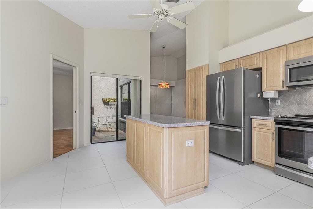 5515 SALEM SQUARE DRIVE S photo 11