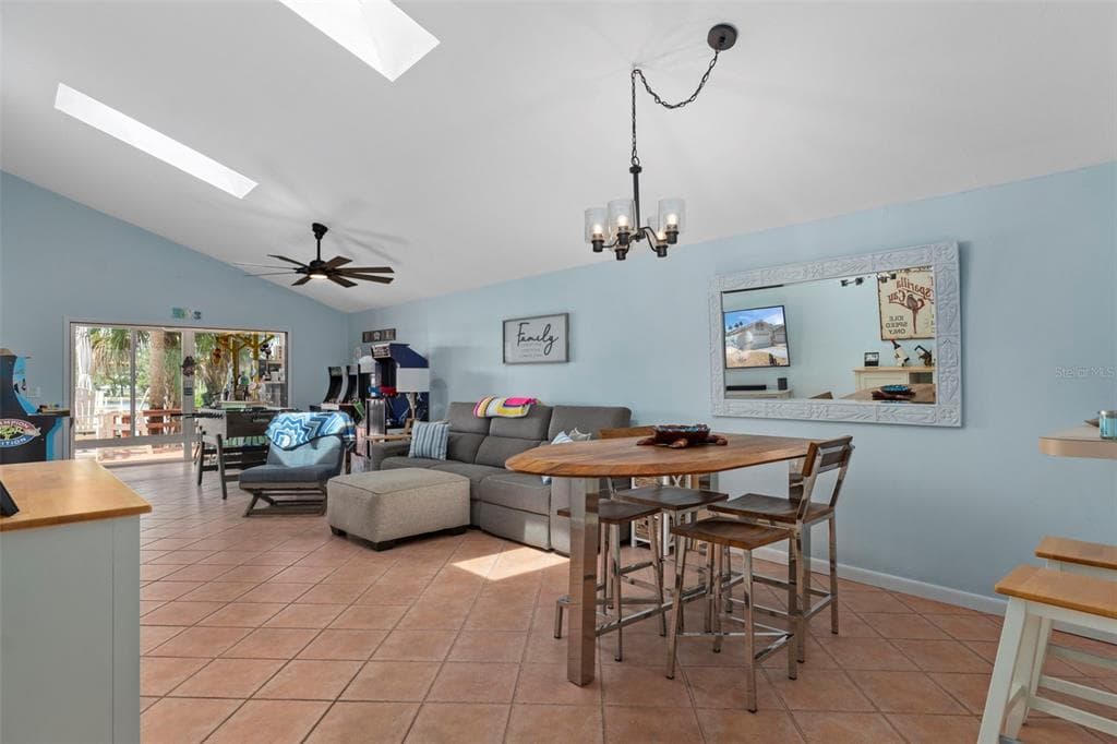 5250 S RIVERVIEW CIRCLE photo 17