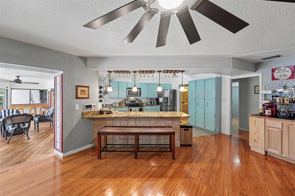 1615 SAINT PAULS DRIVE 5