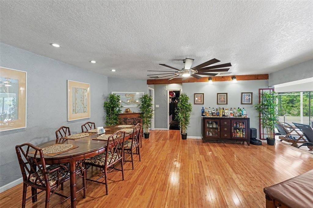 1615 SAINT PAULS DRIVE 4