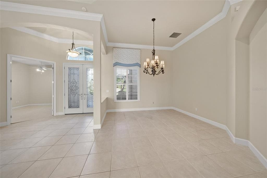 2501 FARMS COURT photo 9