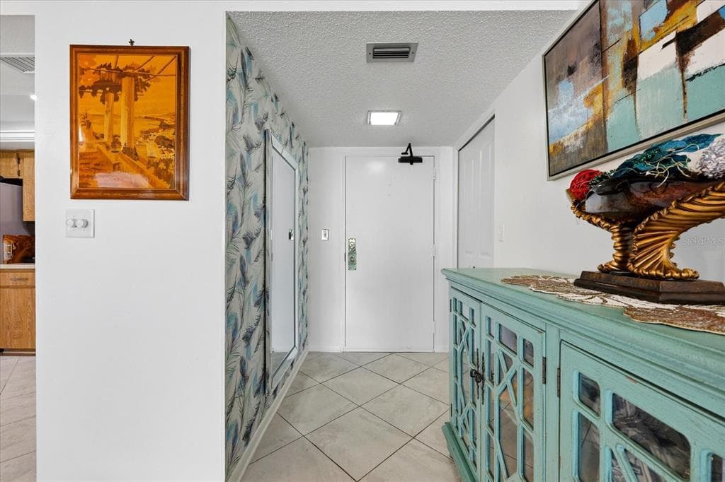 1651 SAND KEY ESTATES COURT 31 photo 6