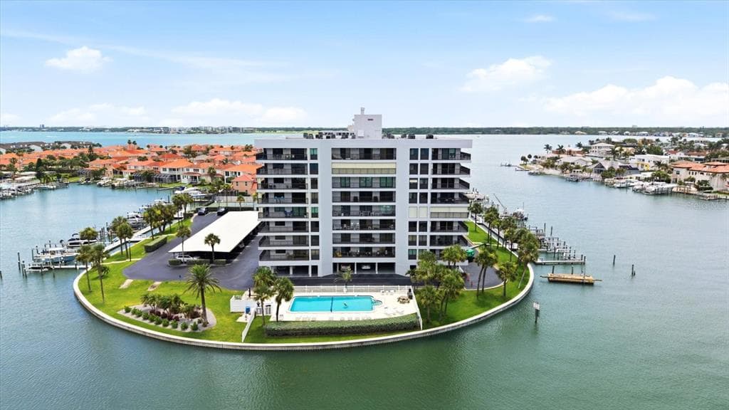 1651 SAND KEY ESTATES COURT #31 3