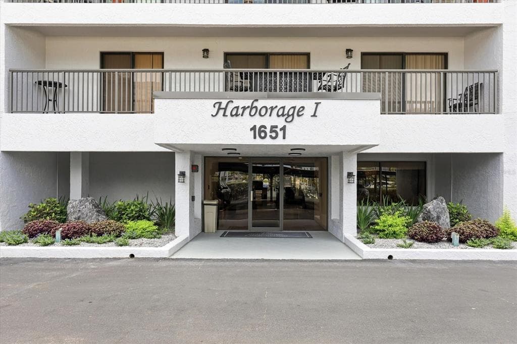 1651 SAND KEY ESTATES COURT #31 5