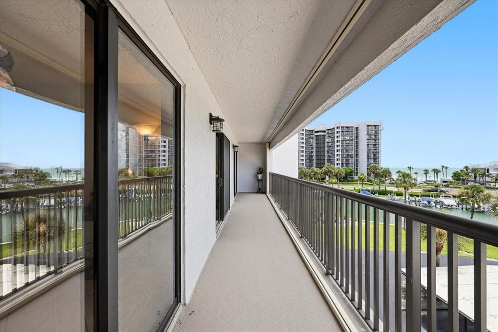 1651 SAND KEY ESTATES COURT 31 photo 24