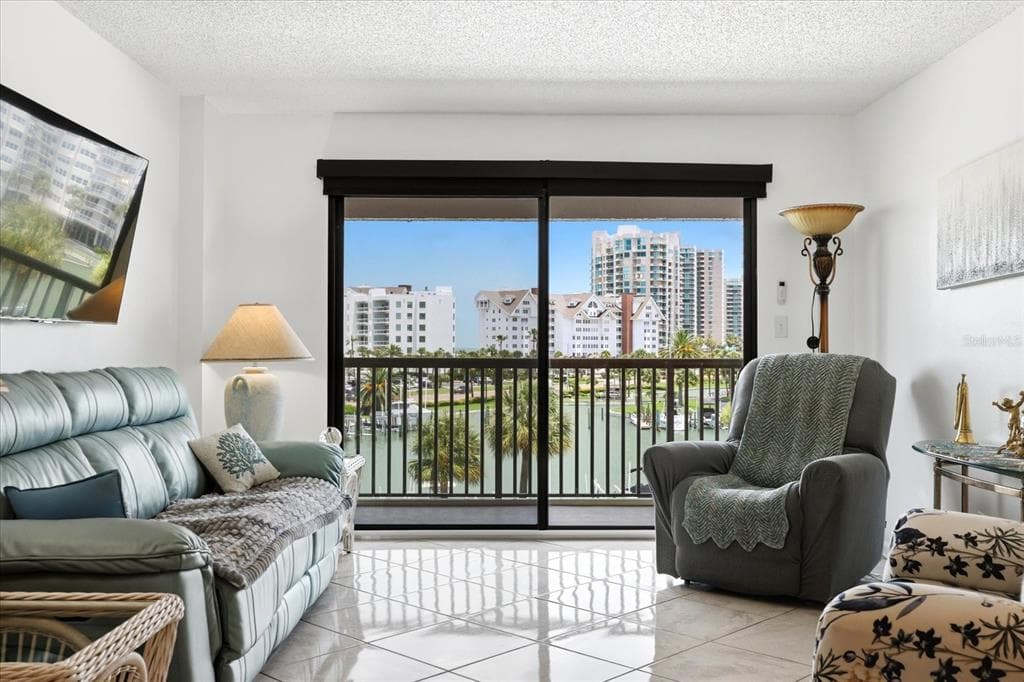 1651 SAND KEY ESTATES COURT 31 photo 8