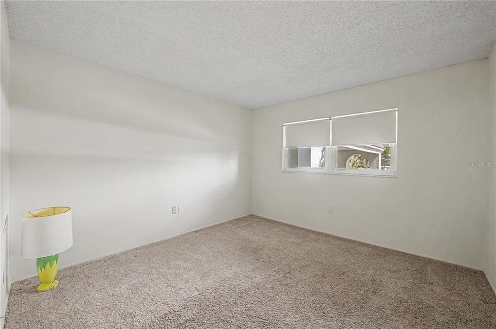 9 FORBES PLACE 205 photo 11