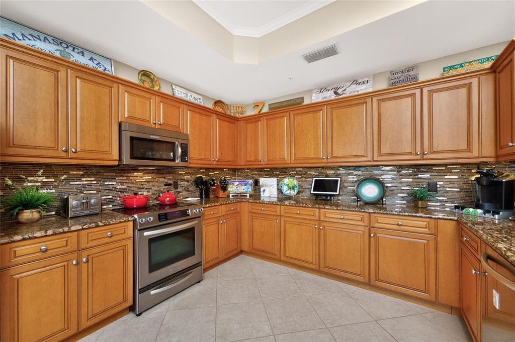 2225 N BEACH ROAD 402 photo 16