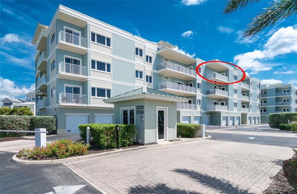 2225 N BEACH ROAD #402 1