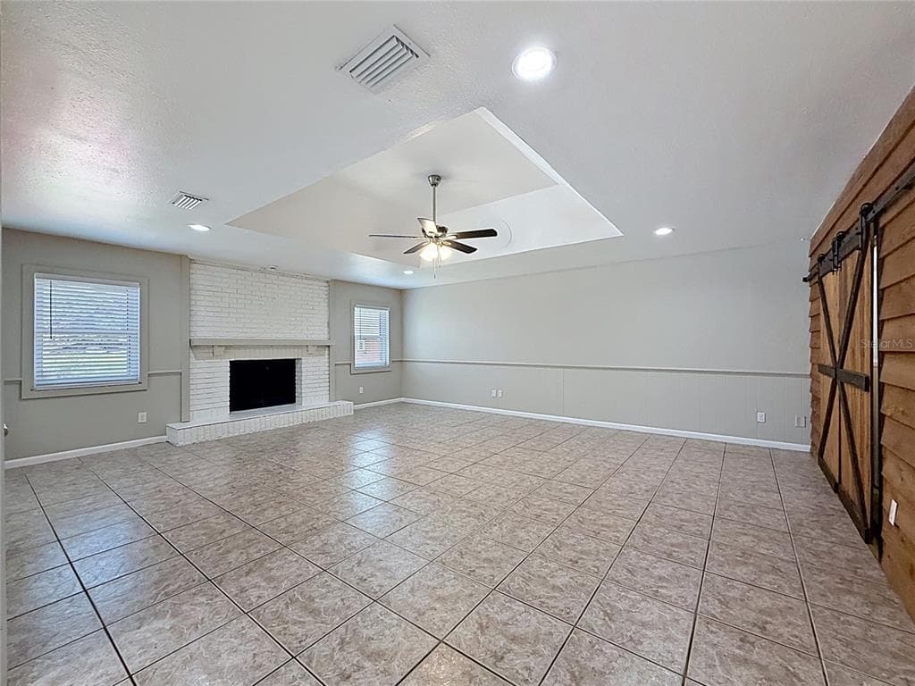 912 SHANGRI LA DRIVE photo 25